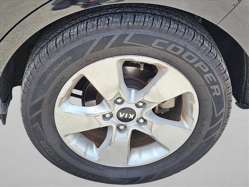 Used 2019 Kia Soul FWD image 5