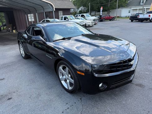 Used 2011 Chevrolet Camaro LT RWD image 2