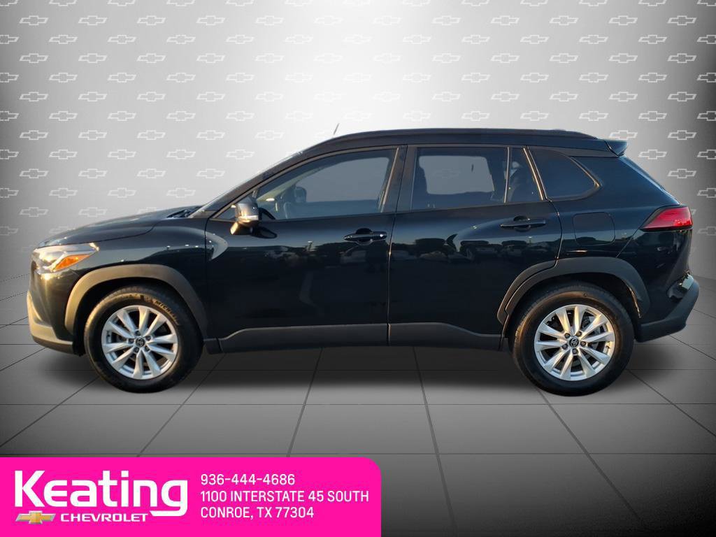 Used 2025 Toyota Corolla Cross LE FWD image 7