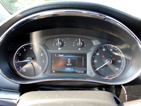 Used 2018 Buick Encore Preferred image 22