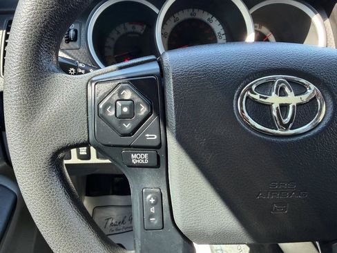 Used 2015 Toyota Tacoma 4x4 Double Cab image 30