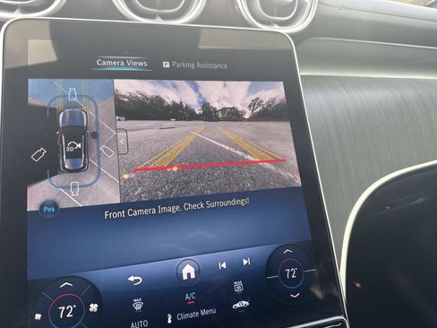 Used 2025 Mercedes-Benz GLC 300 4MATIC image 23