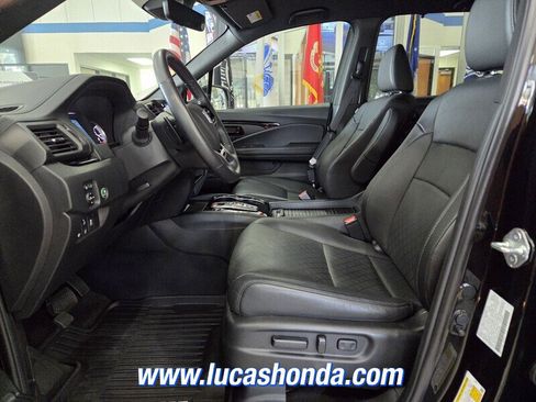 Used 2023 Honda Passport Elite image 7