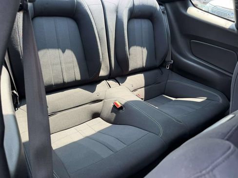 Used 2018 Ford Mustang Coupe RWD image 13