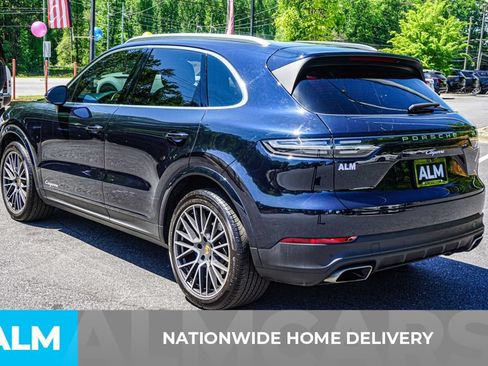 Used 2023 Porsche Cayenne AWD/4WD image 4