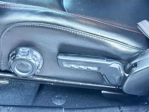 Used 2023 Jeep Wrangler Unlimited Rubicon w/ Cold Weather Group image 35