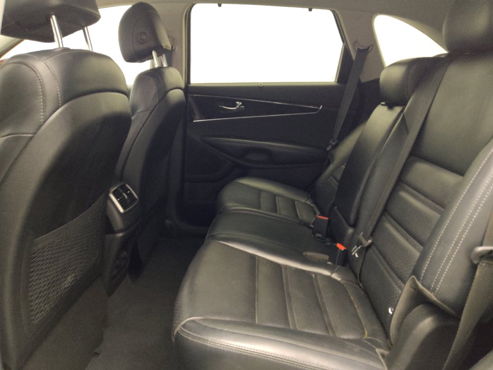 Used 2017 Kia Sorento EX FWD image 18