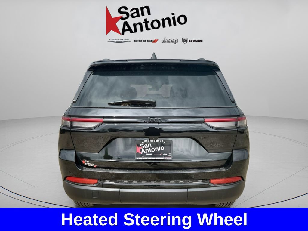 New 2025 Jeep Grand Cherokee Altitude RWD image 13