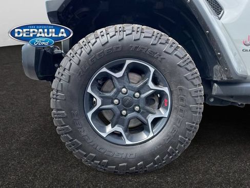Used 2023 Jeep Gladiator Rubicon w/ LED Lighting Group AWD/4WD image 17