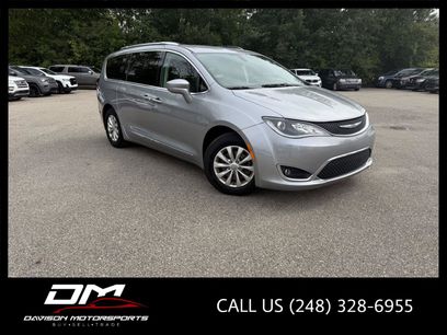 Used 2018 Chrysler Pacifica Touring-L Plus