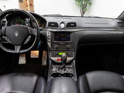 Used 2014 Maserati GranTurismo Sport image 5