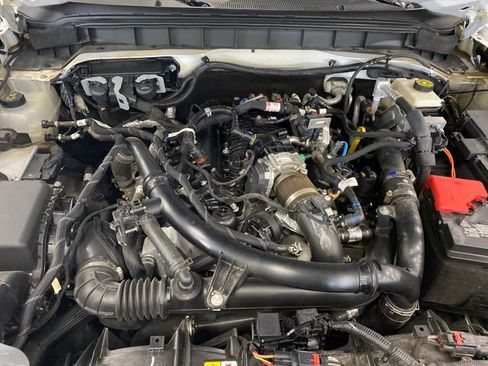 Used 2023 Ford Bronco Wildtrak AWD/4WD image 22