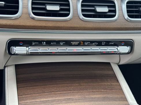 Used 2022 Mercedes-Benz GLE 350 4MATIC image 18