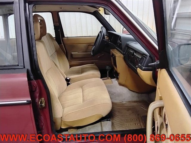 Used 1989 Volvo 240 DL RWD image 13