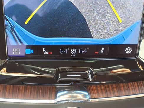 Certified 2023 Volvo XC60 B5 Plus w/ Protection Package Premier image 22