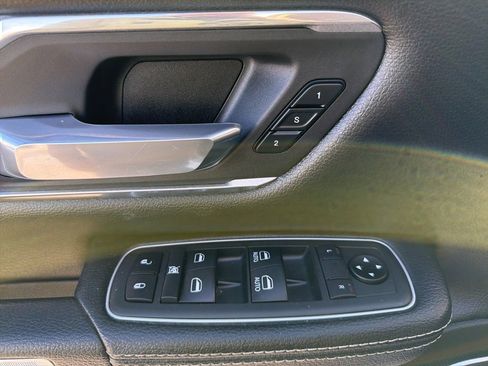 Used 2020 RAM 1500 Laramie image 15