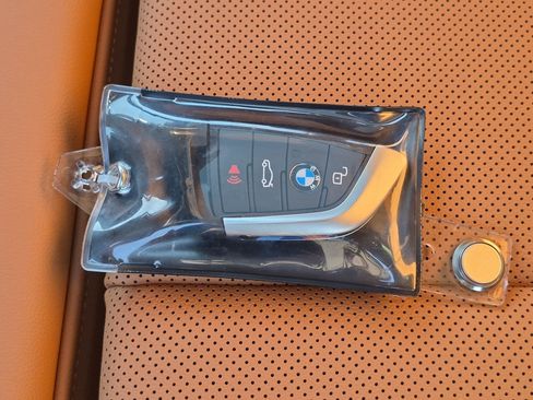 New 2026 BMW 330i Sedan w/ M Sport Package RWD image 36