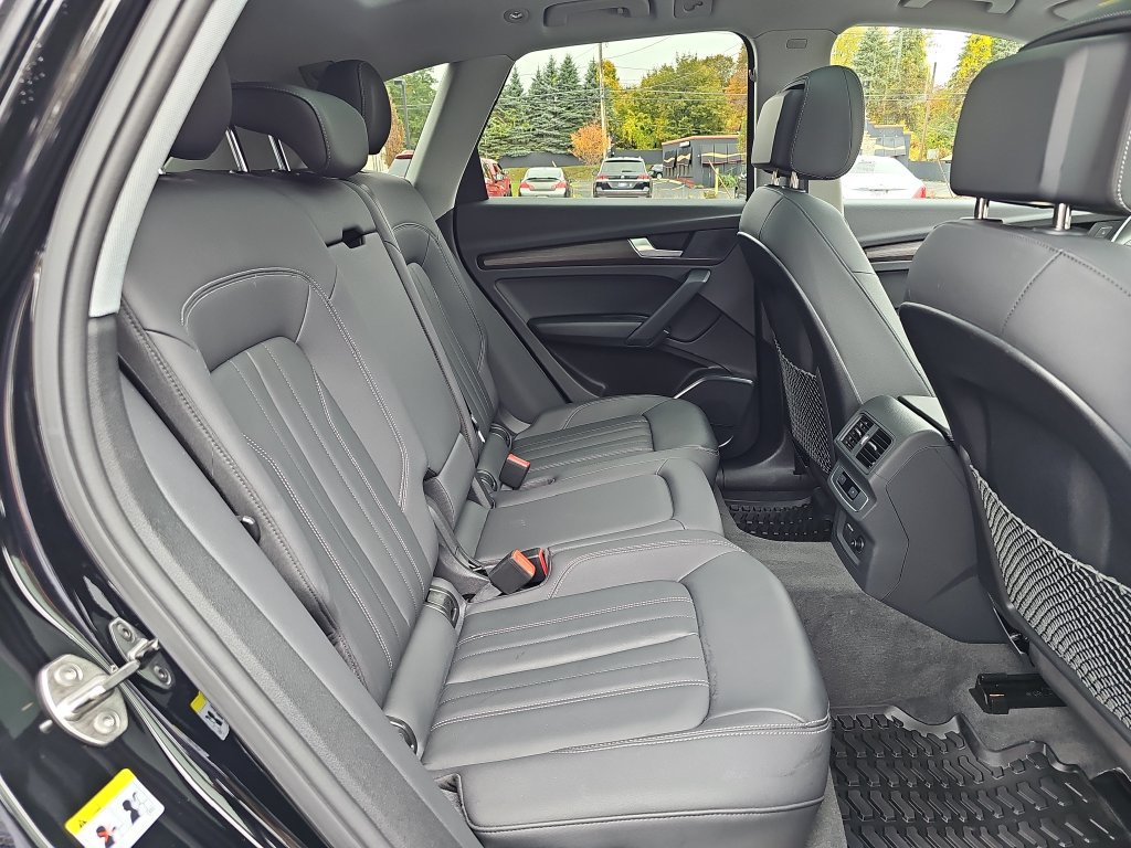 Used 2023 Audi Q5 2.0T Premium w/ Convenience Package AWD/4WD image 28