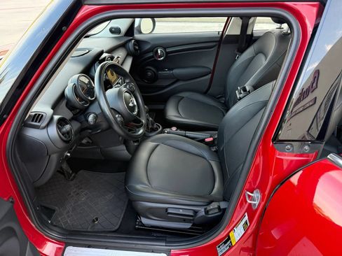 Used 2017 MINI Cooper 4-Door Hardtop FWD image 10