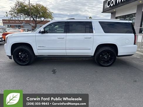 Used 2020 GMC Yukon XL Denali w/ Denali Ultimate Package image 8