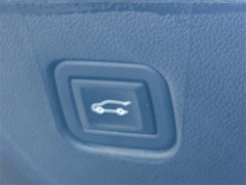 Used 2024 Chevrolet Blazer LT w/ Convenience Package image 14