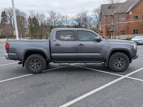 Used 2023 Toyota Tacoma SR5 image 4