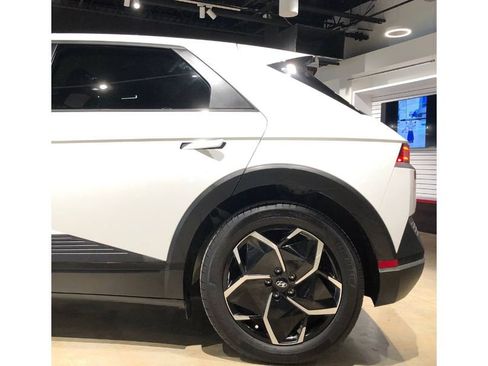 Used 2024 Hyundai Ioniq 5 SEL image 10