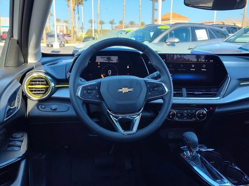 New 2026 Chevrolet Trax LT w/ Driver Confidence Package image 8