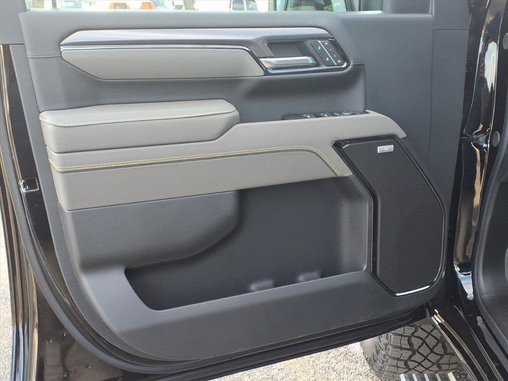 New 2026 Chevrolet Silverado 2500 ZR2 AWD/4WD image 11