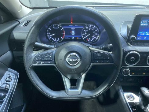 Used 2024 Nissan Sentra SV FWD image 15