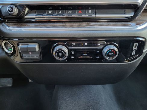 Used 2024 Chevrolet Silverado 2500 LT image 15