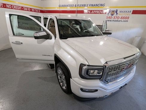 Used 2017 GMC Sierra 1500 Denali w/ Denali Ultimate Package image 9