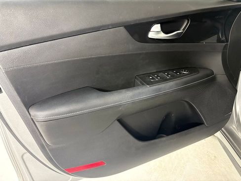 Used 2023 Kia Forte GT-Line w/ GT-Line Premium Package FWD image 13