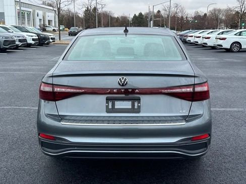 New 2026 Volkswagen Jetta SE image 5