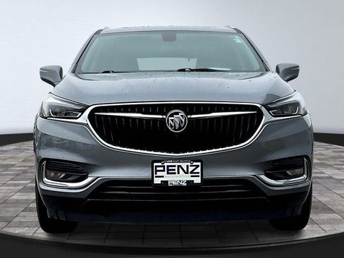 Used 2020 Buick Enclave Essence w/ Sound and Sites Package image 2