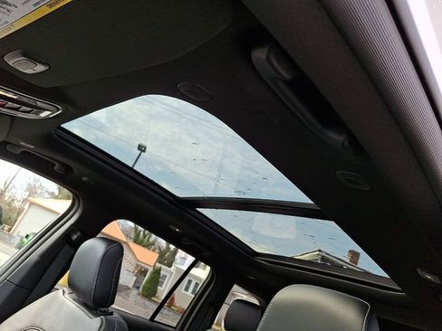 New 2026 Jeep Grand Cherokee Limited image 11