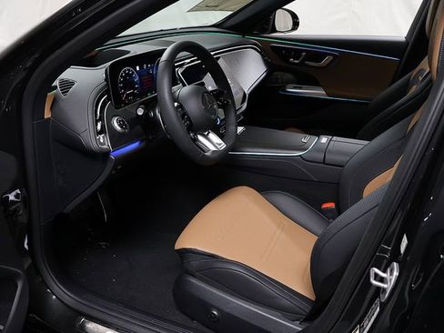 New 2026 Mercedes-Benz E 53 AMG e 4MATIC Sedan image 14