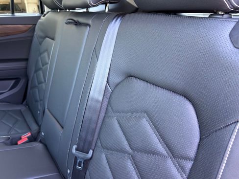 New 2026 Volkswagen Atlas SE FWD image 30