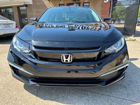 Used 2017 Honda Civic EX-T image 2