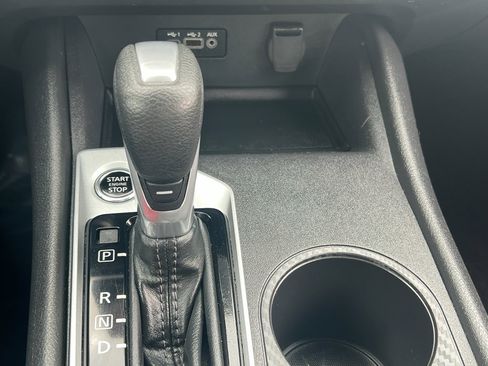 Used 2025 Nissan Altima 2.5 SV FWD image 27