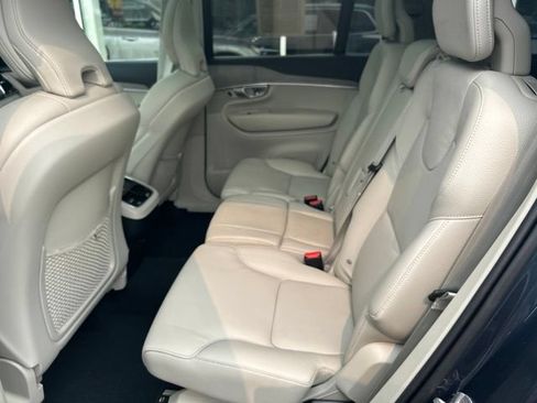 Certified 2024 Volvo XC90 B6 Plus AWD/4WD image 17