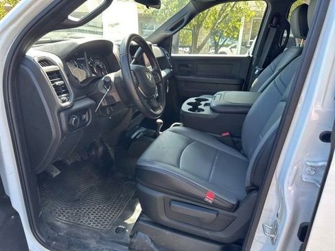 New 2024 RAM 5500 Tradesman w/ Chrome Appearance Group image 9