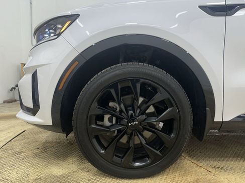 Certified 2023 Kia Sorento SX image 20