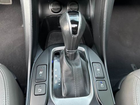 Used 2017 Hyundai Santa Fe Limited image 36