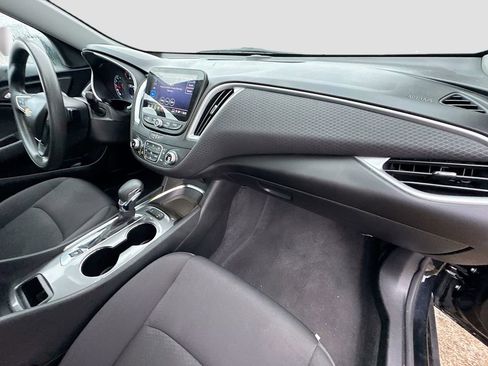 Used 2024 Chevrolet Malibu LT image 27