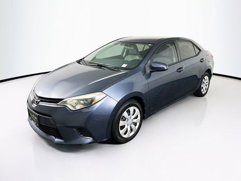 Used 2016 Toyota Corolla LE FWD image 3