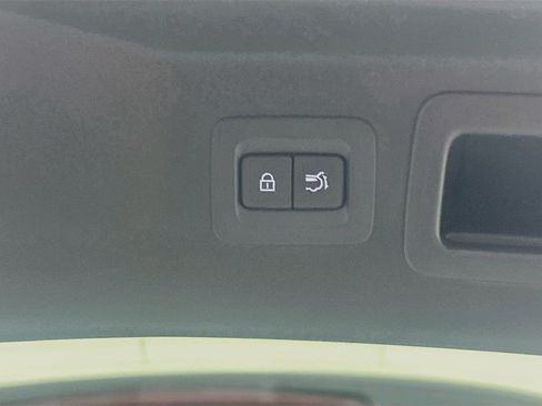 Used 2025 MAZDA CX-90 Plug-In Hybrid w/ Preferred AWD/4WD image 31
