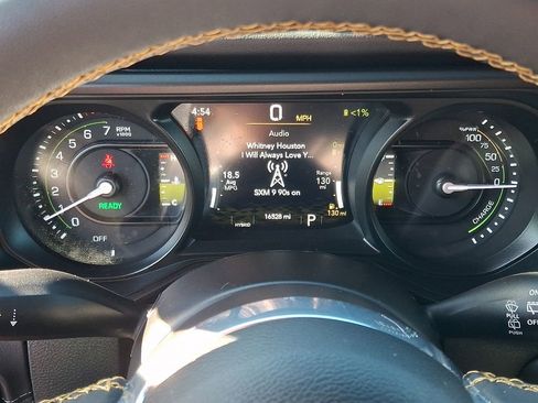 Used 2024 Jeep Wrangler Unlimited Sahara w/ Dual Top Group AWD/4WD image 21