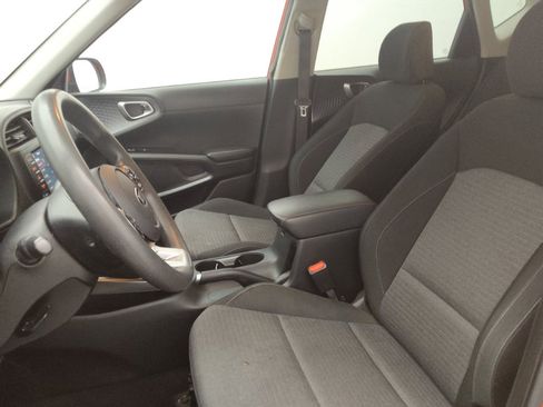 Used 2021 Kia Soul S FWD image 17