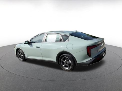 Used 2025 Kia K4 LXS image 10